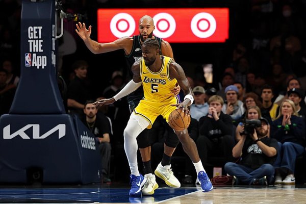 易倍策略 又一次打出两双数据，湖人内线新援的合同绝对算得上是超值合同？